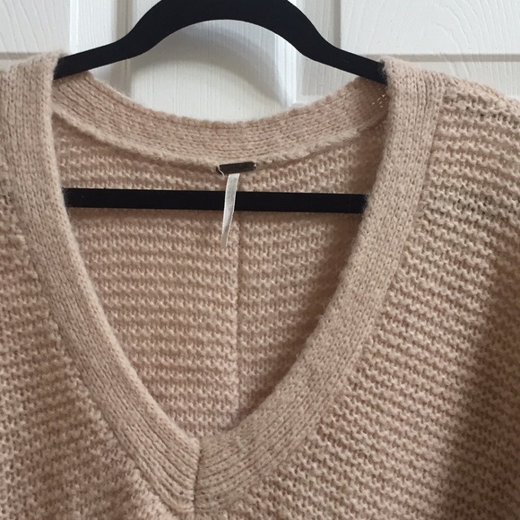 Free People v neck sweater - Picture 3 of 4